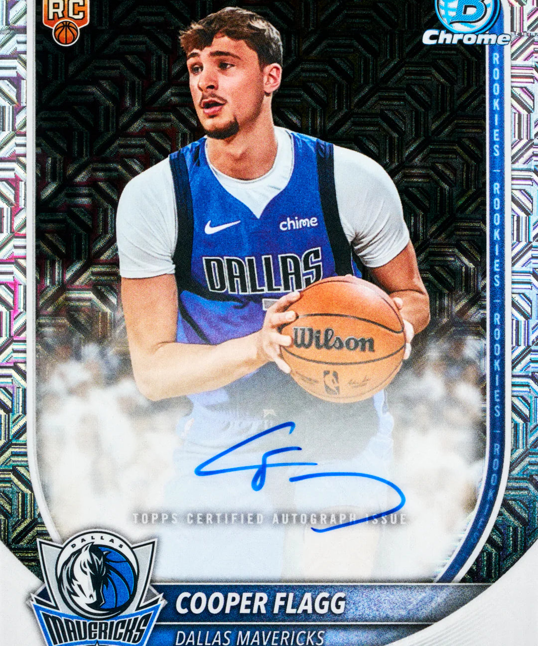9ae175a3117efd954e0d2a04ba2cc42309f07d4f_2025_Bowman_NBA_Basketball_BaseChromeAuto_MojoRefractor_CooperFlagg_FR_7e94a678-9880-4006-8e47-4a903289d45d.webp