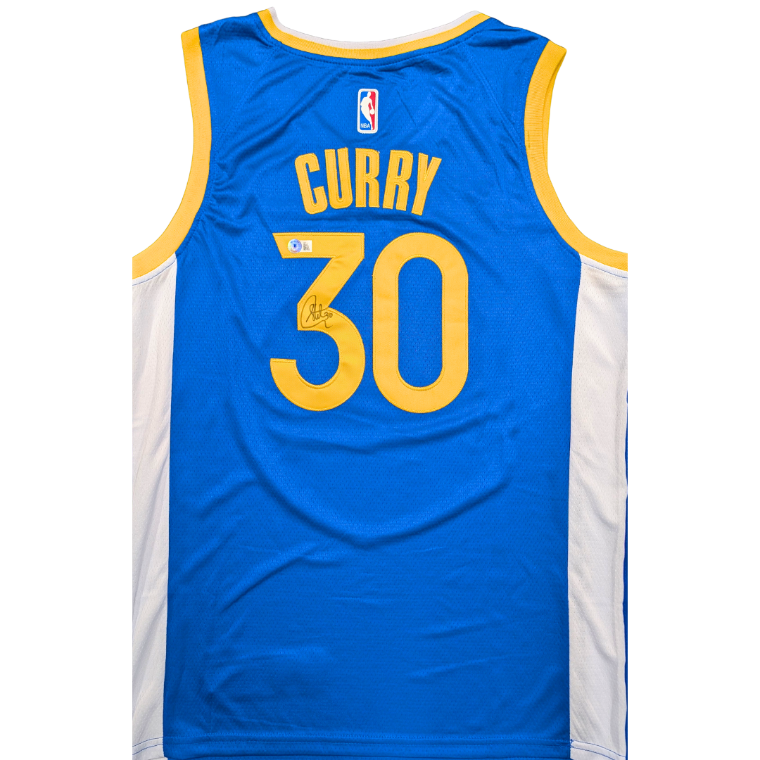 WICKED WEDNESDAY'S!! THE MVP MATCH UP!! GUARANTEED JOKIC AUTO /25 & CURRY AUTO JERSEY!! HUNTING WEMBY ROOKIE AUTOS & HUGE BLANK SLATE CHASE!! - 30 SPOT RANDOM (6918)