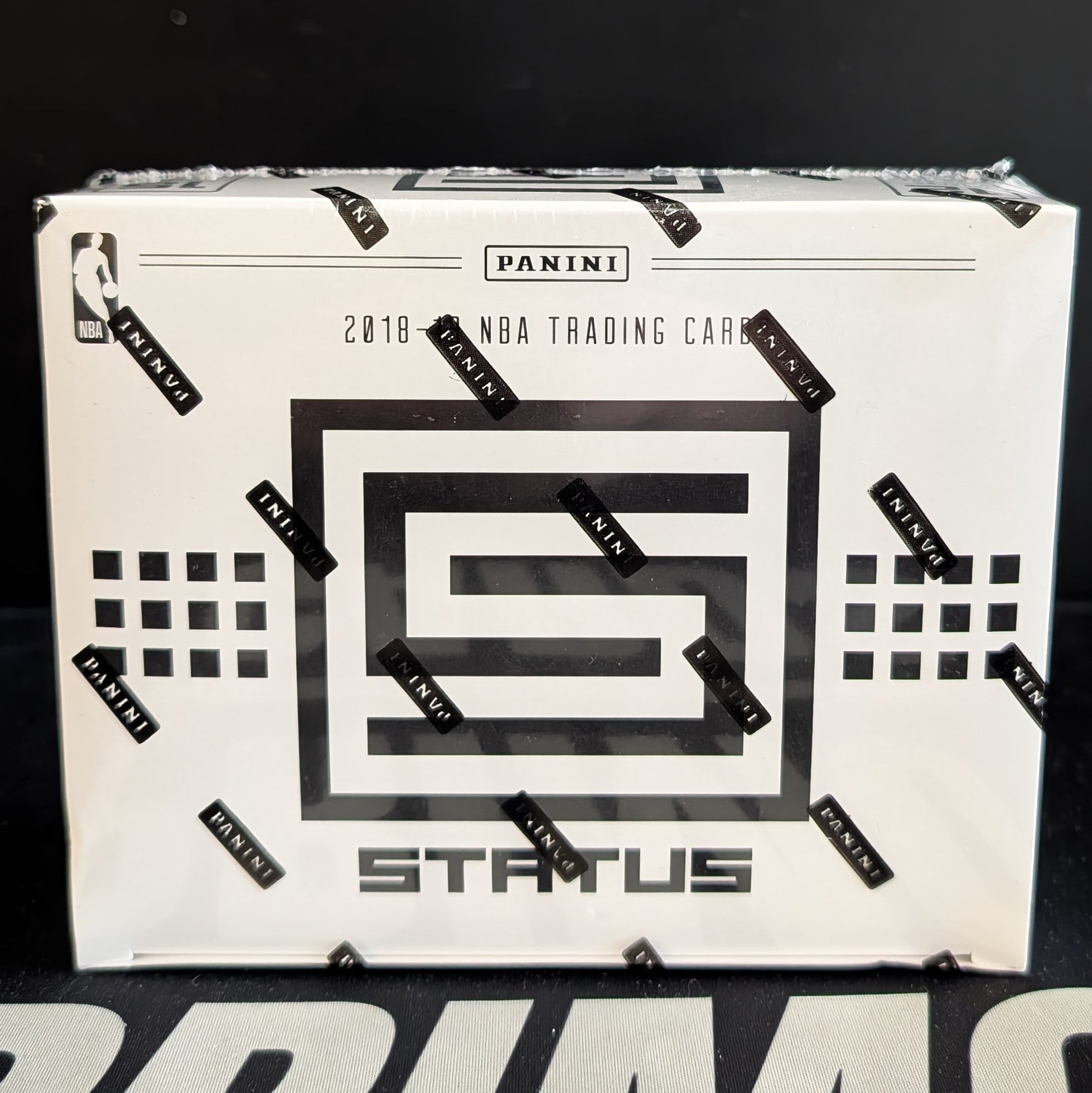 2018/19 Panini Status Basketball Fat Pack Box - Private NBA Break