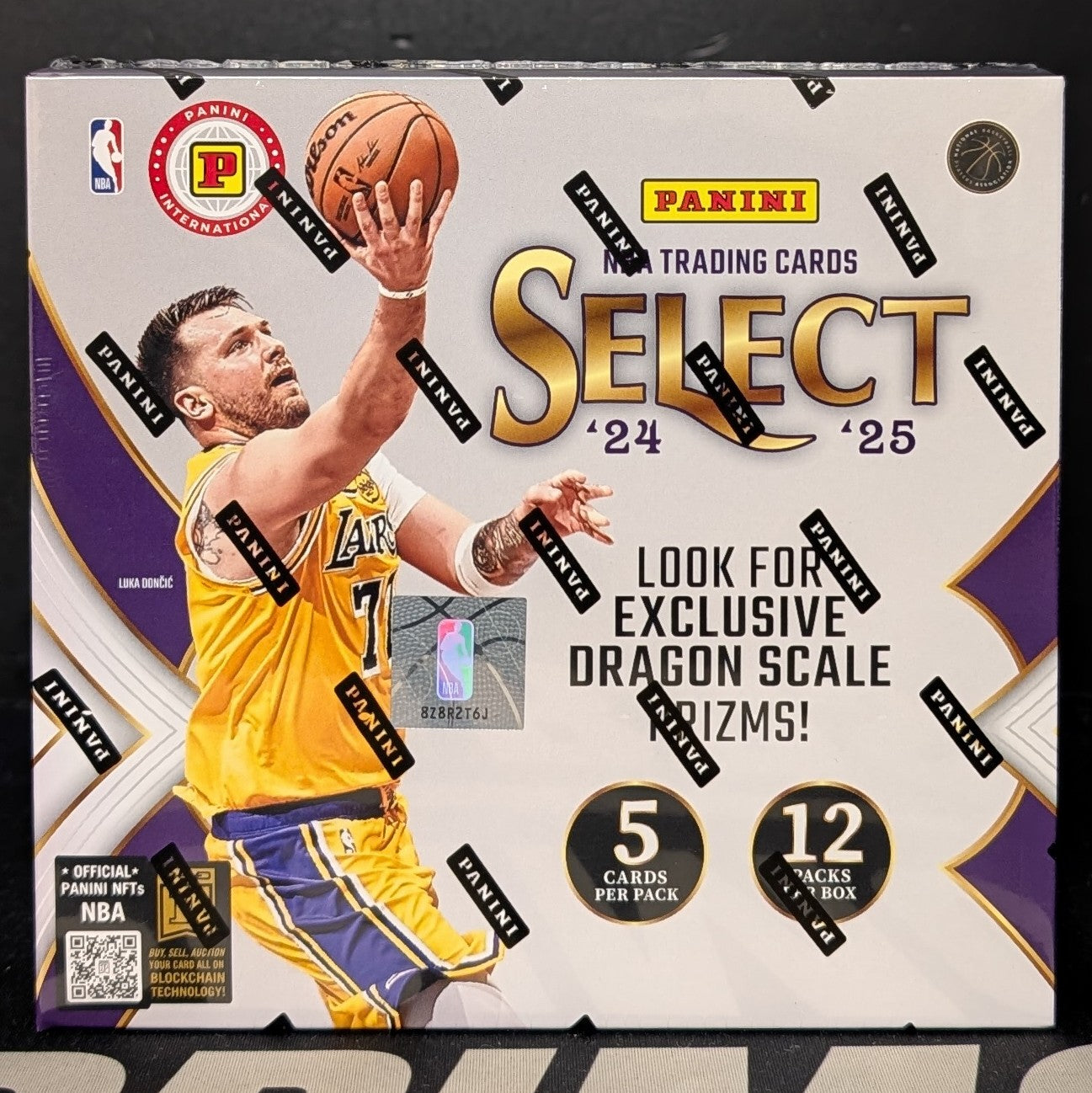 SELECT INTERNATIONAL HOBBY BOX!!! HUGE DRAGON SCALE & ANIMAL HUNTING - PICK YOUR TEAM (5929)